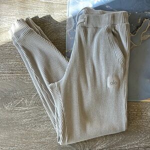 Alo Muse ribbed sweatpants Ivory Heather